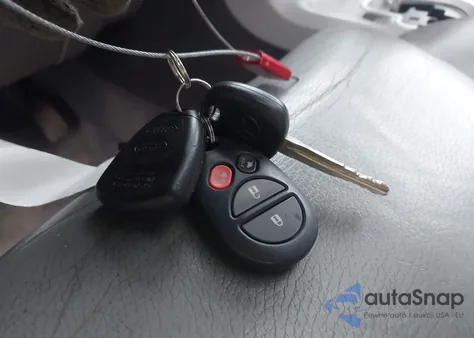 2013 Toyota Sequoia Limited 5.7L V8 from USA, damaged, VIN 5TDJY5G17DS088685